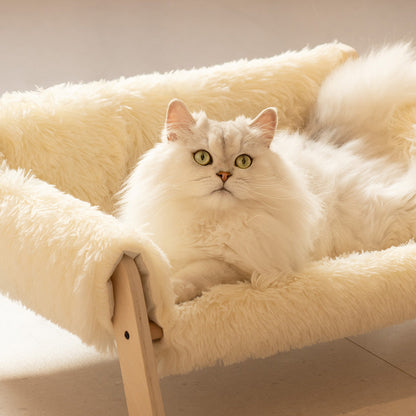 Modern Pet Bed - Creamy white